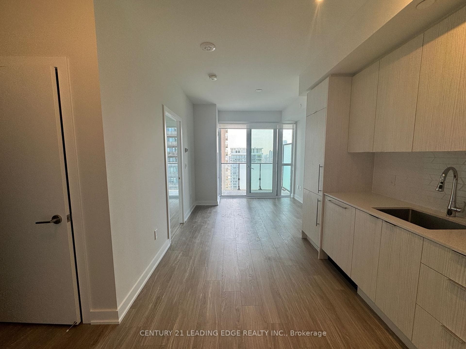 430 Square One Drive Unit 2202 photo 4