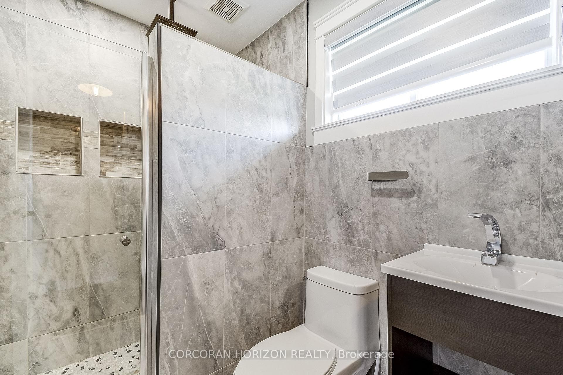 11 Thorncliff Drive photo 23