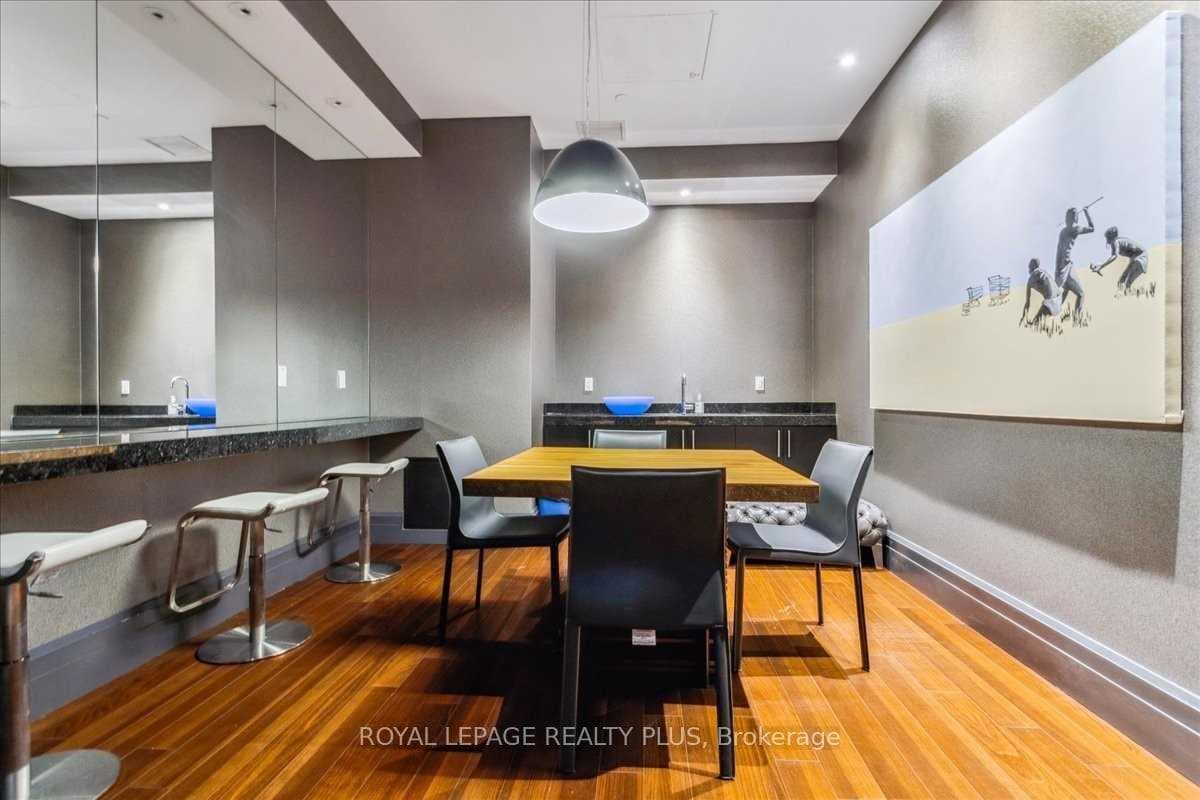 65 Speers Road Unit Ph9 photo 39