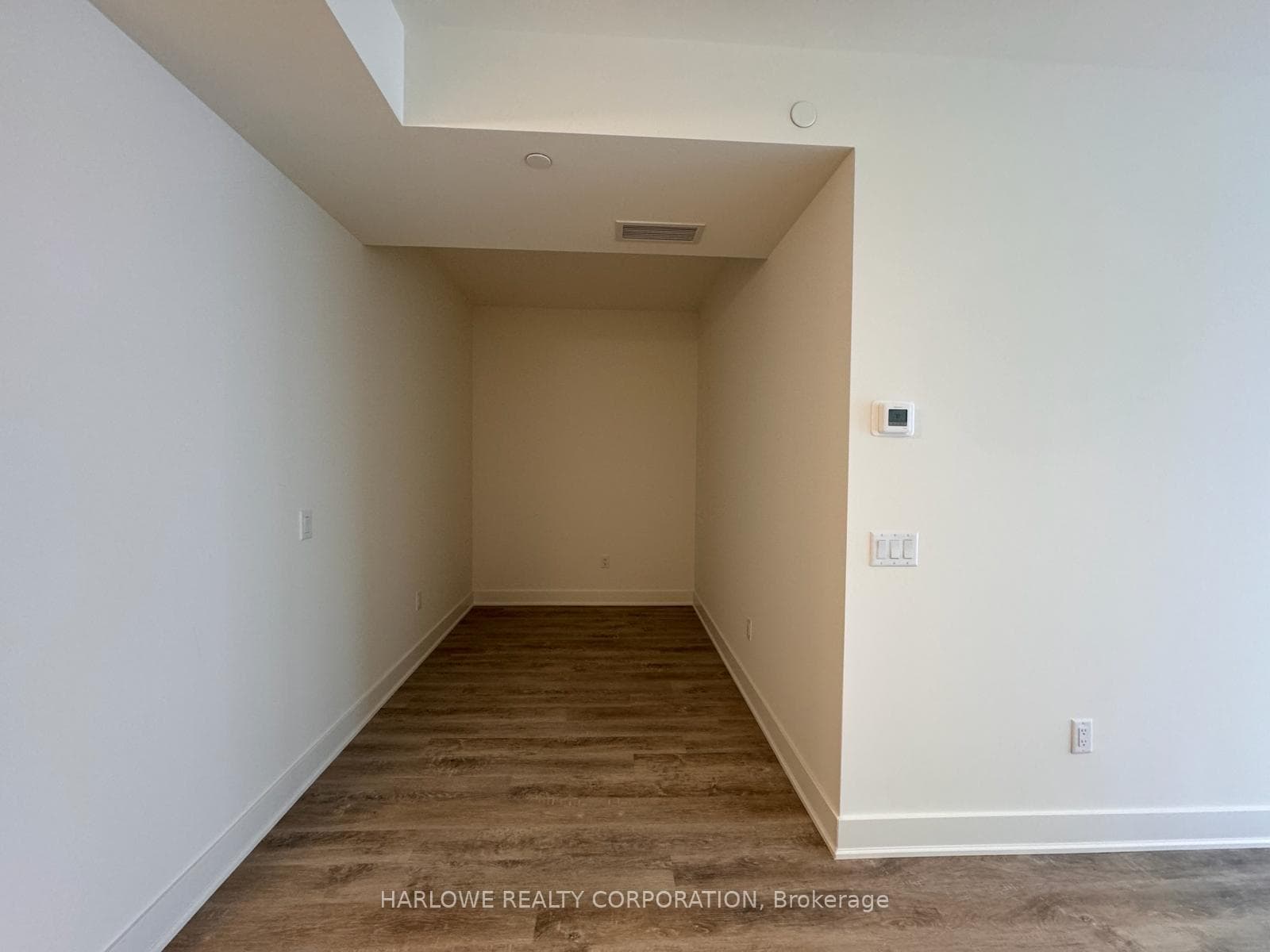 185 Deerfield Road Unit 901 photo 6