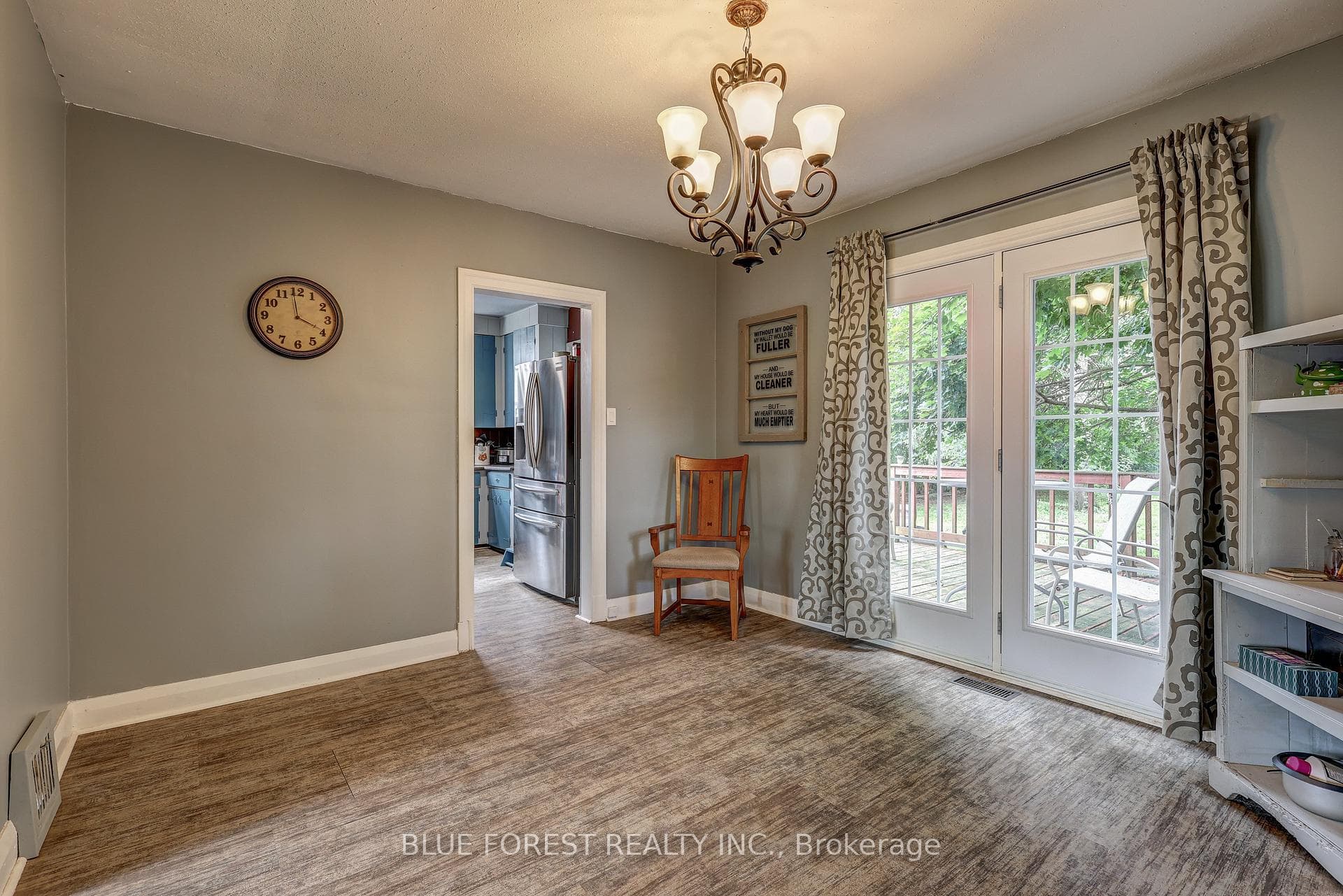 824 Wallace Street photo 20