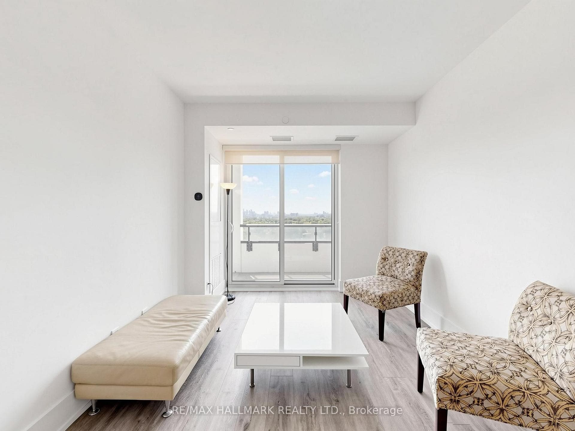 Familuy Room