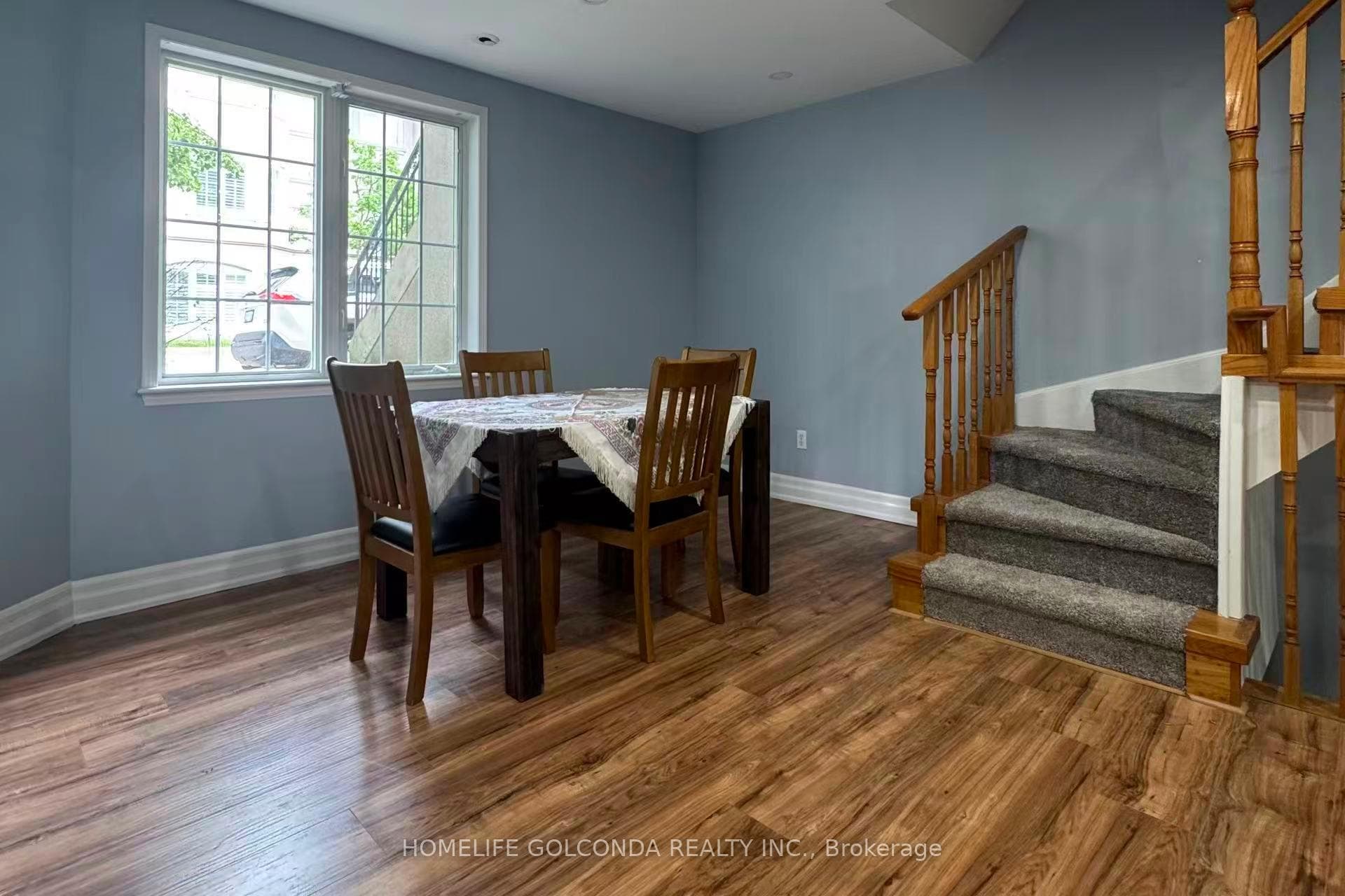 108 Finch Avenue Unit B25 photo 7