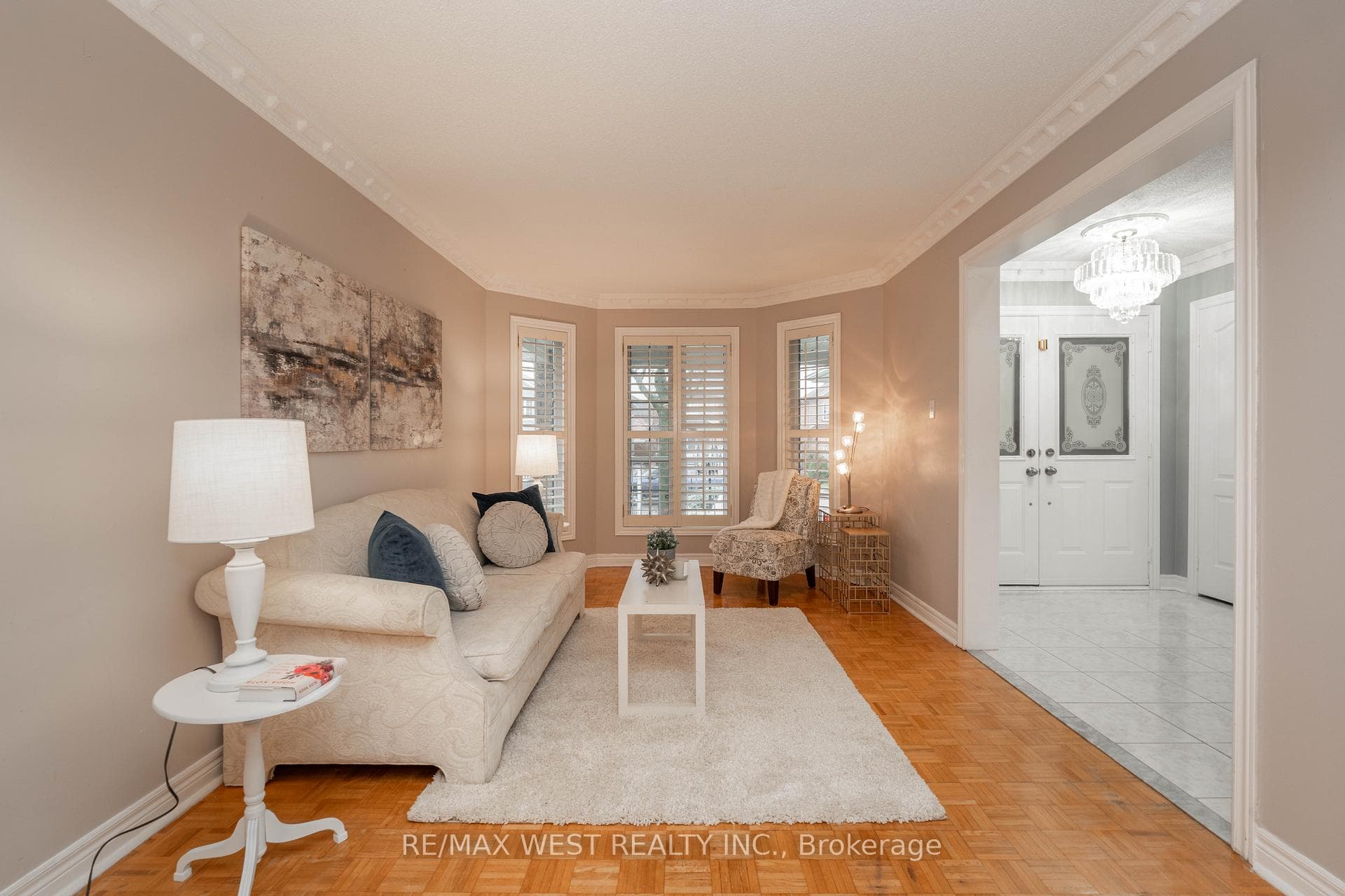 9 Sprucelands Avenue photo 15