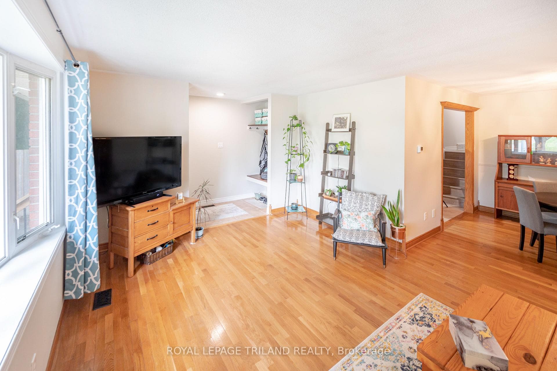 73 GENEVIVE Place photo 6