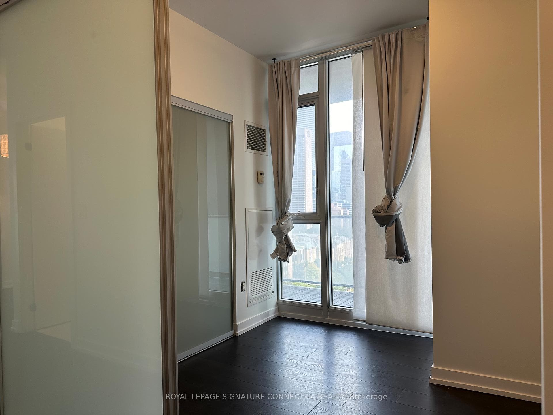 426 University Avenue Unit 1108 photo 18