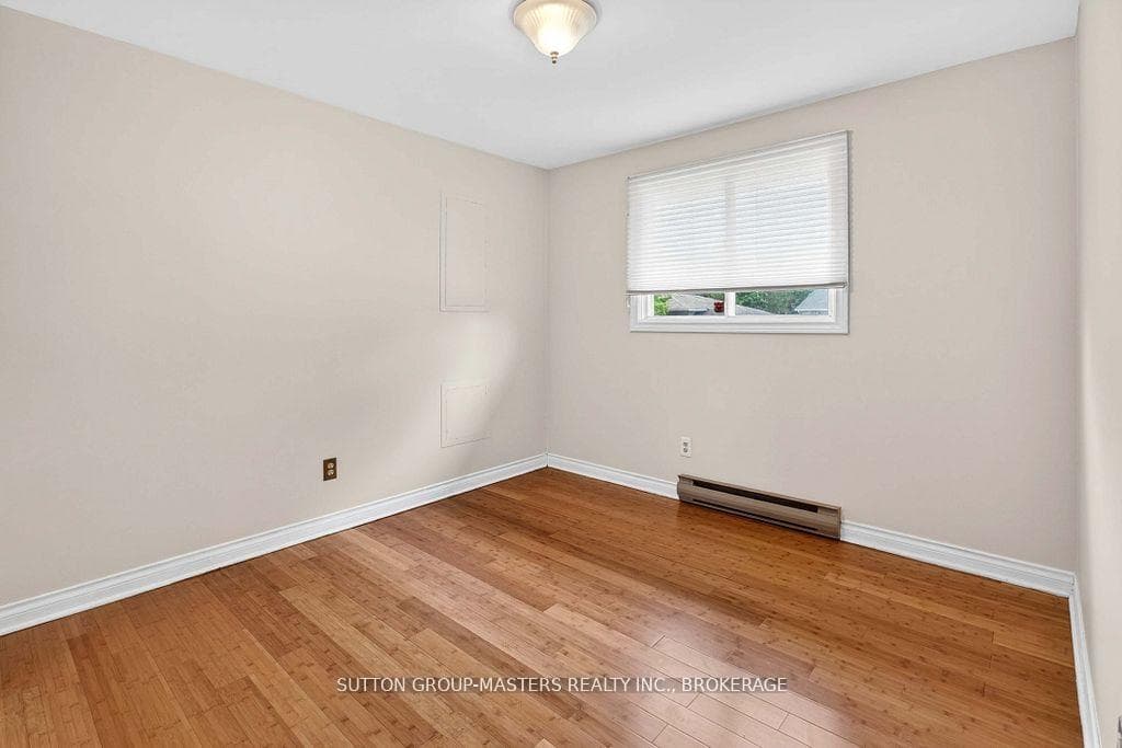 259 Inverness Crescent photo 31
