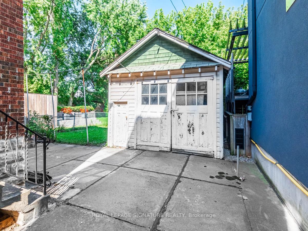 55 Pinewood Avenue photo 13