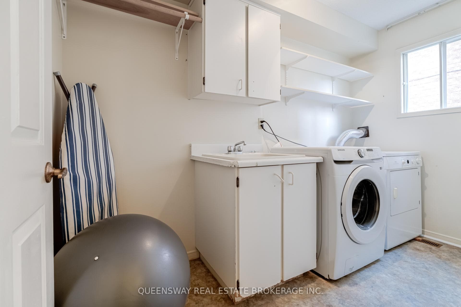 73 Crandall Drive photo 17
