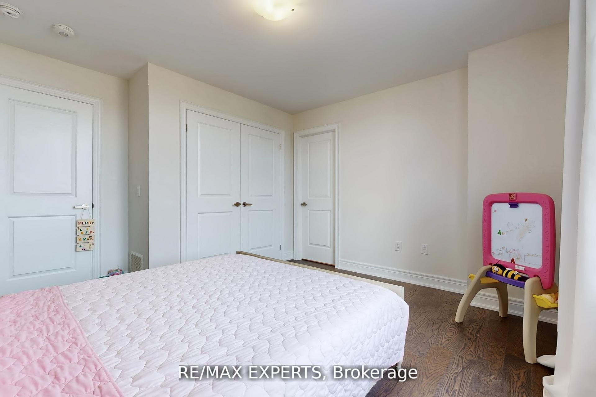 167 Frederick Pearson Street photo 35