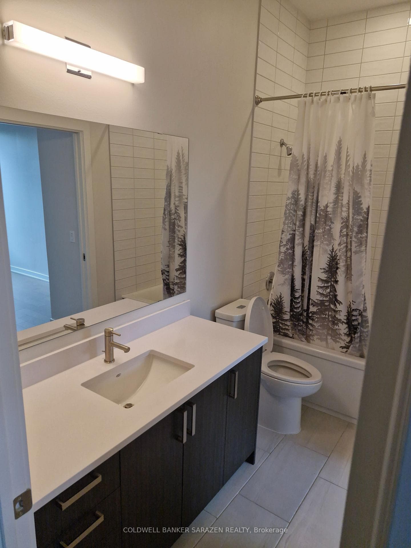 360 Deschatelets Avenue Unit 104 photo 11