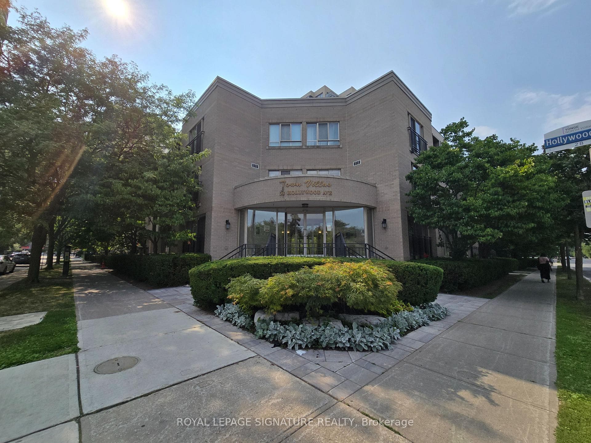 38 Hollywood Avenue Unit 317 photo 1