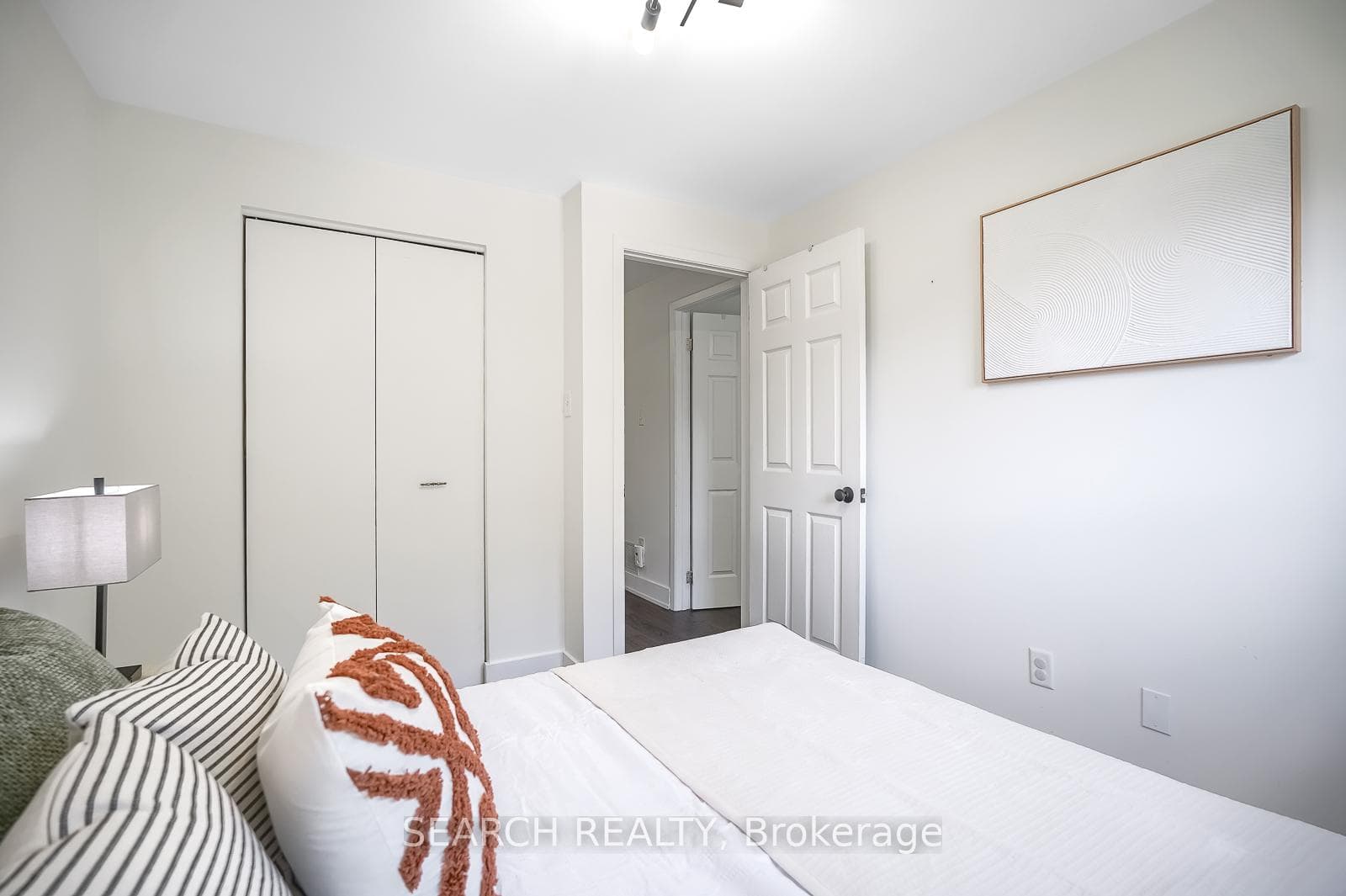 3351 Tallmast Crescent photo 29