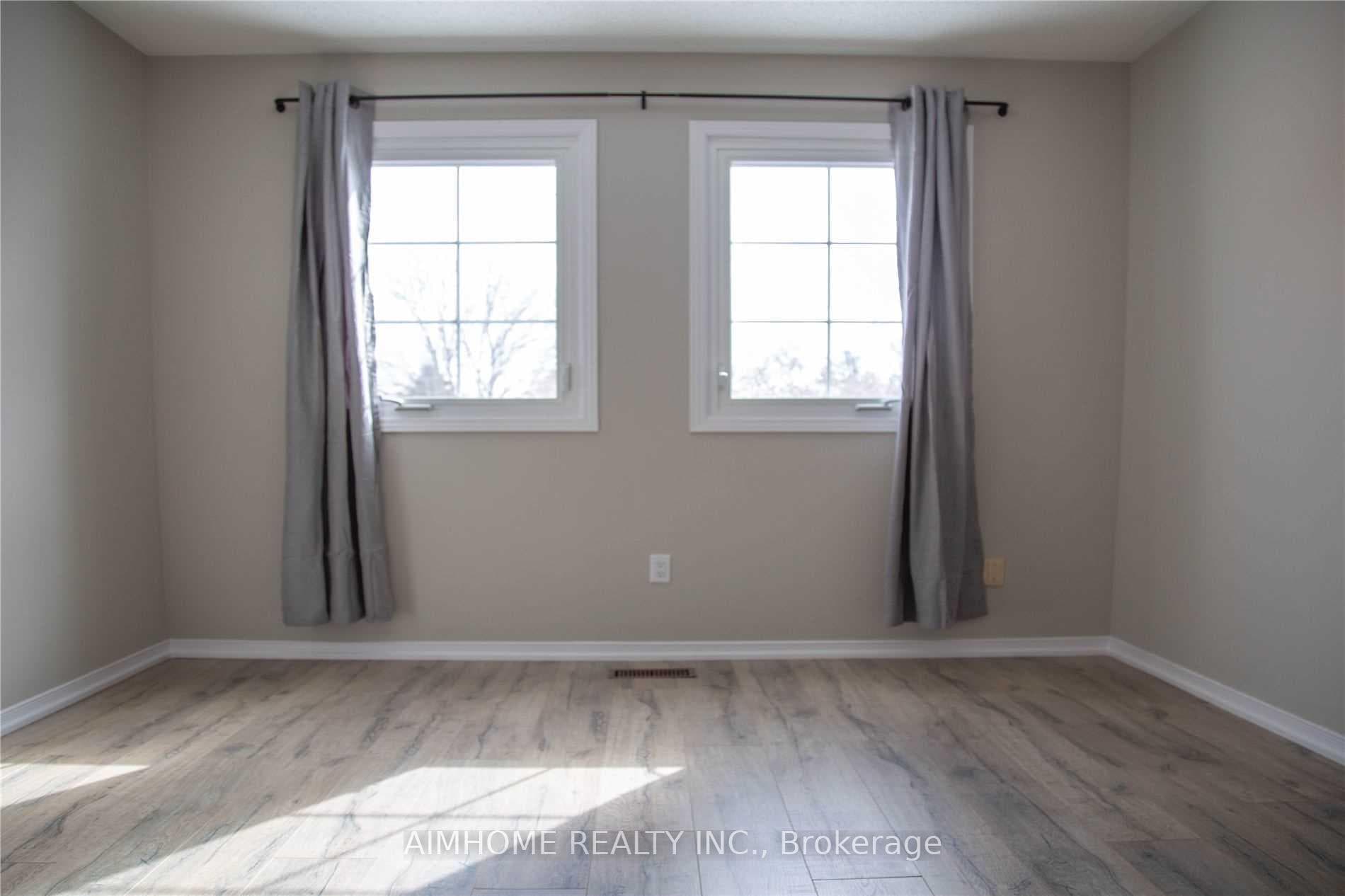 66 Devonsleigh Boulevard photo 15
