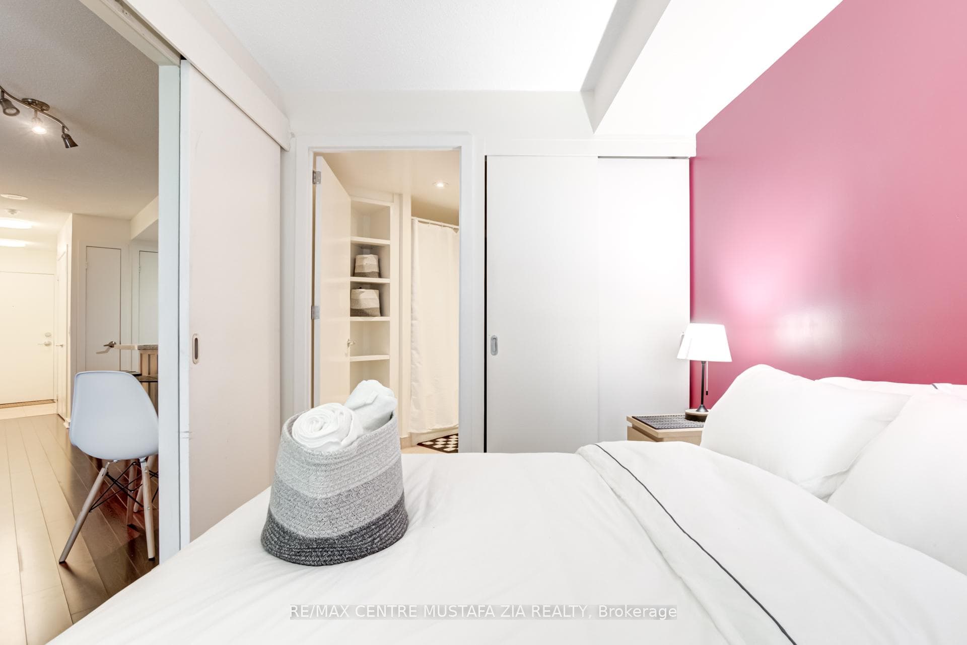 208 Queens Quay Unit 1204 photo 18