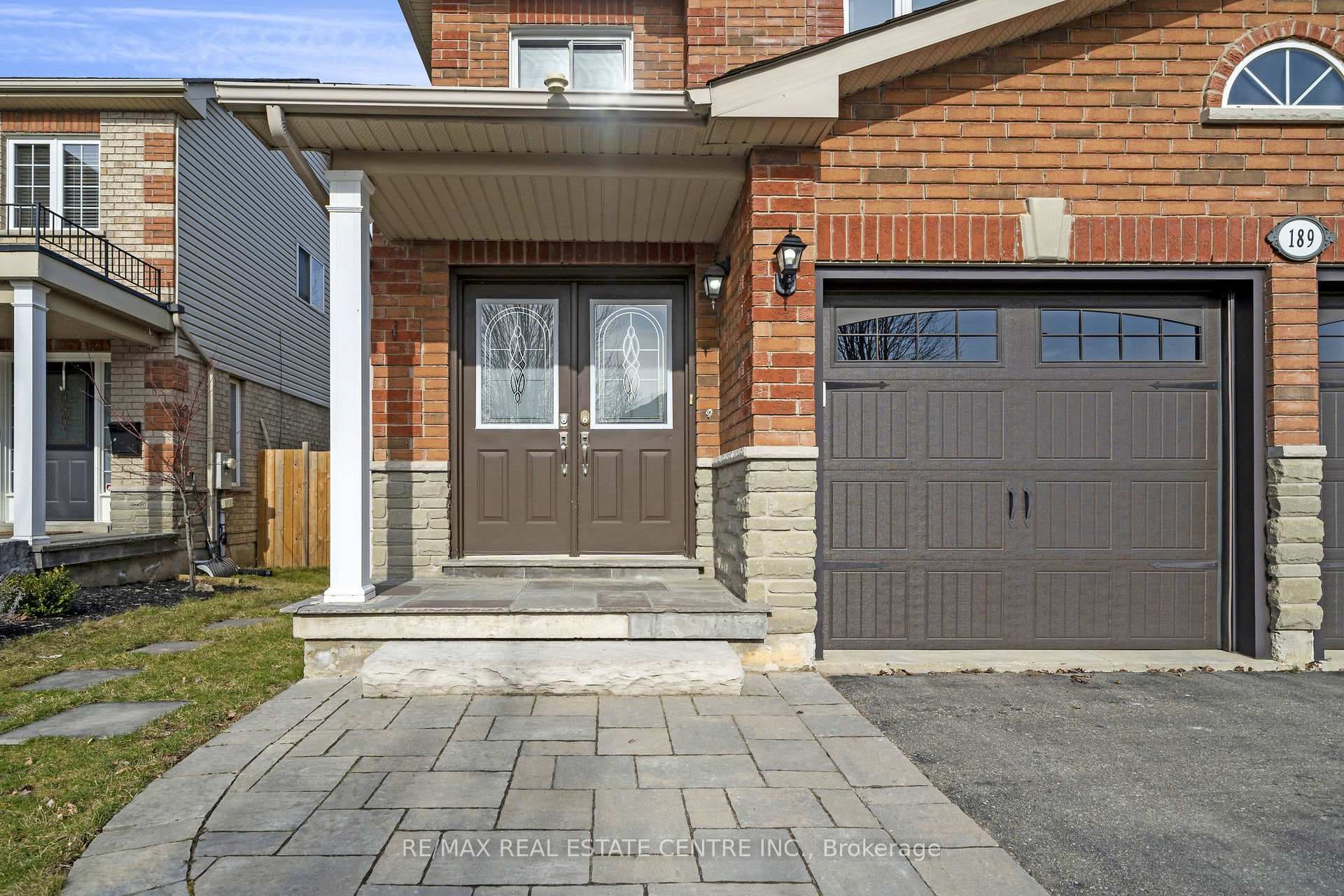 189 Acton Boulevard photo 6