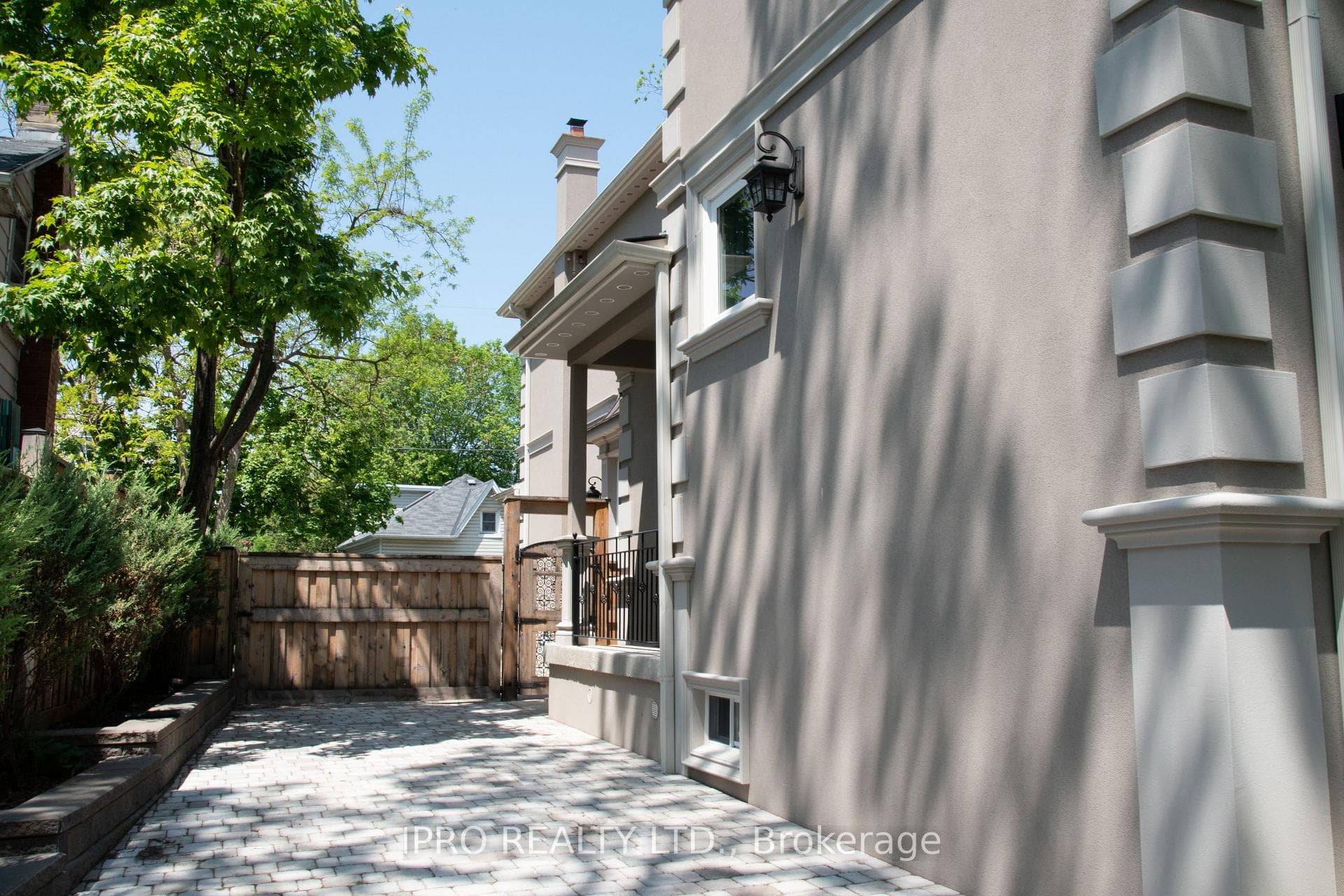 27 David Street photo 34
