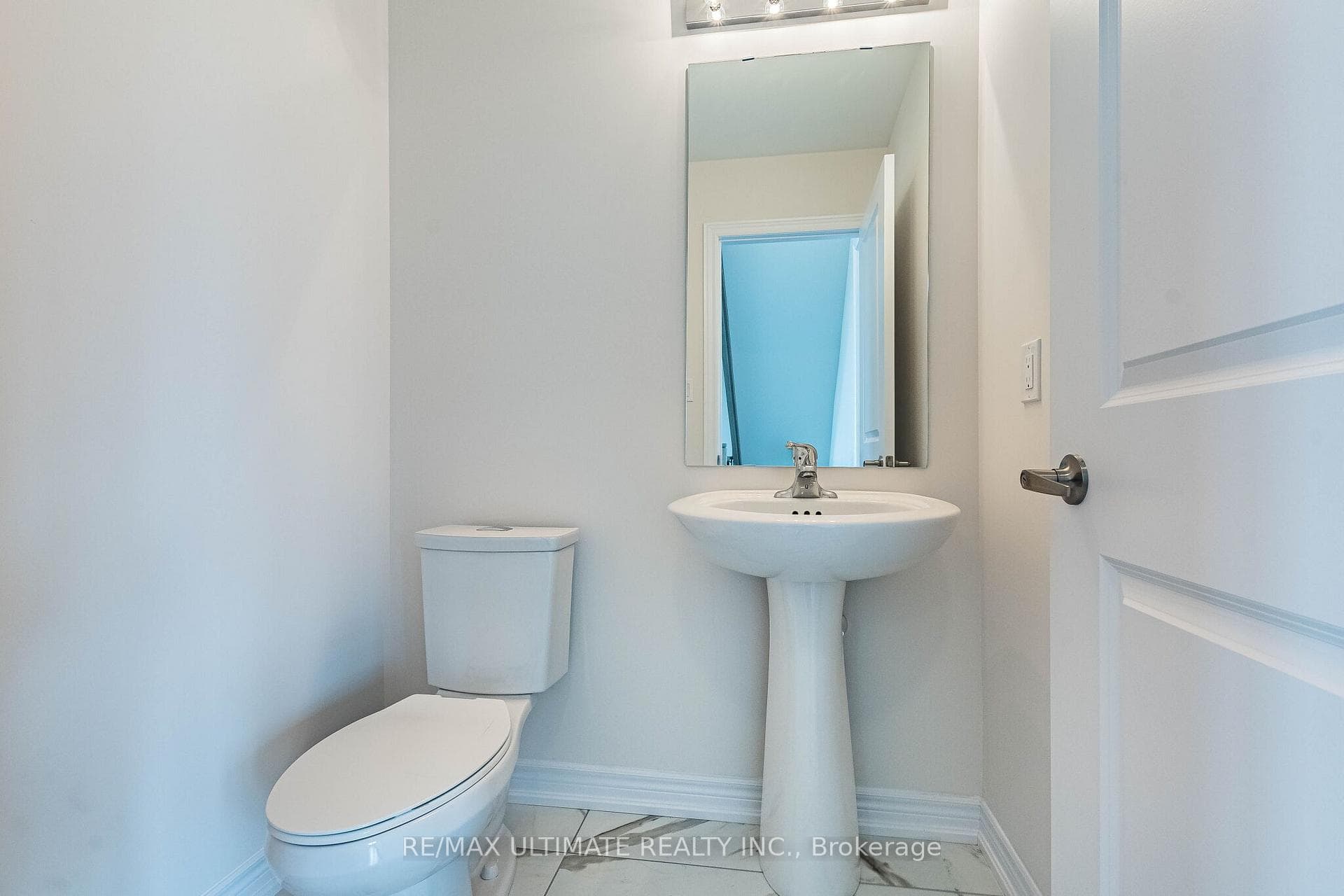 39 Sapwood Crescent photo 19