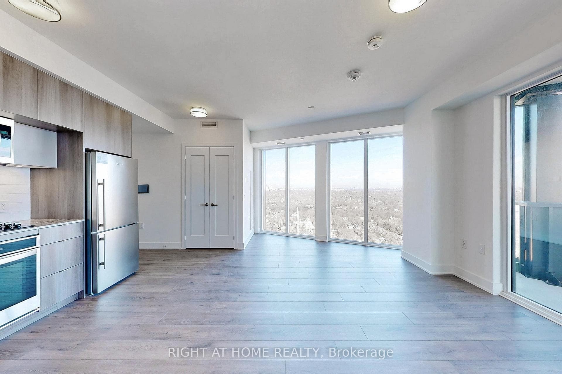 575 Bloor Street Unit 3103 photo 7