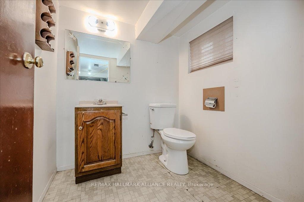 49 Parker Avenue photo 23