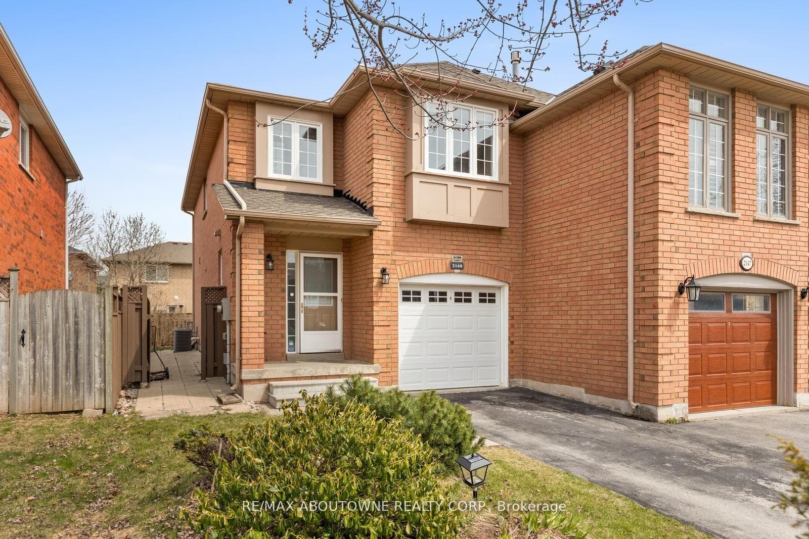 2149 Shorncliffe Boulevard photo 1