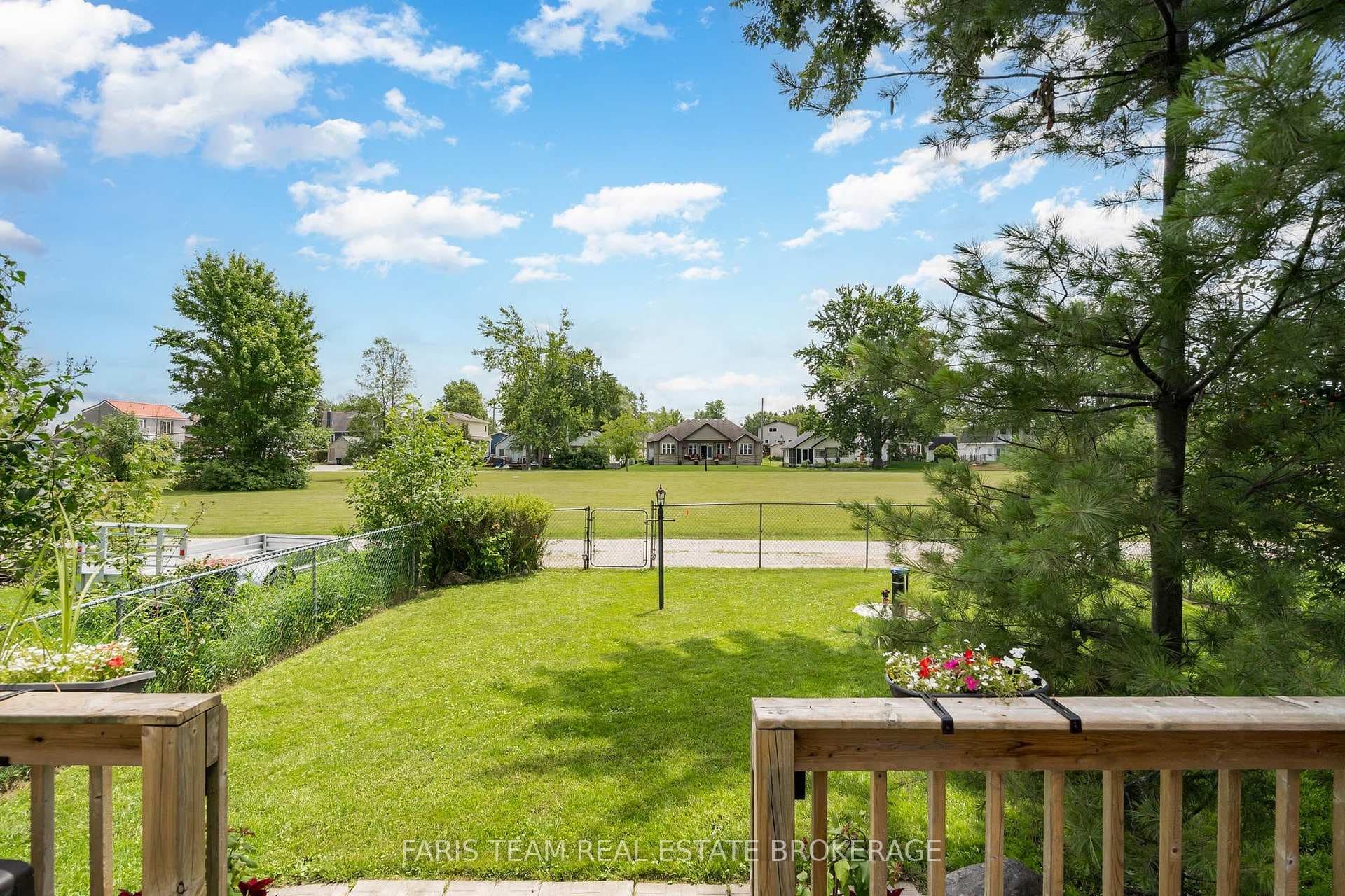 1067 Park Place photo 24