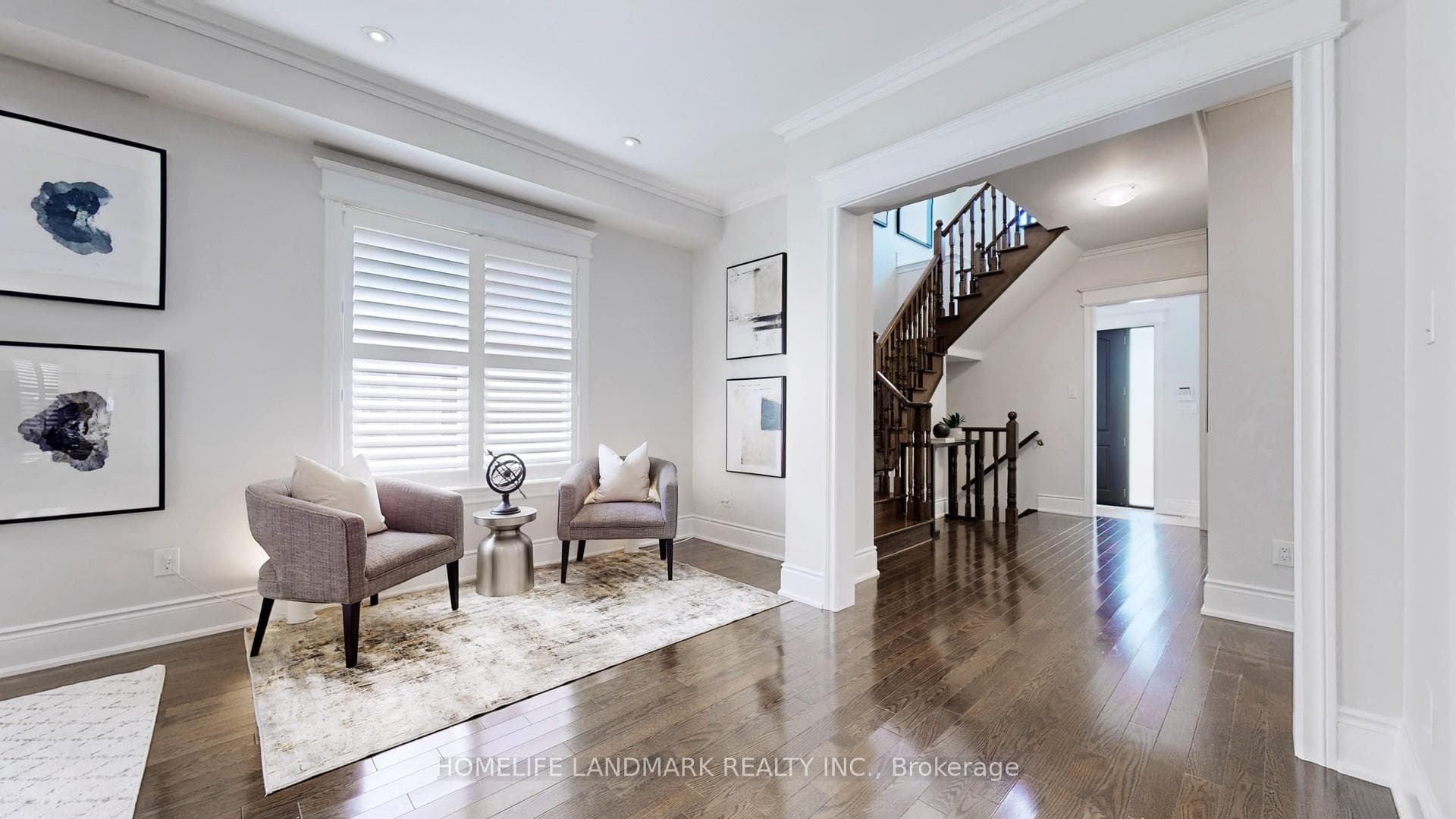 124 Lindvest Crescent photo 6