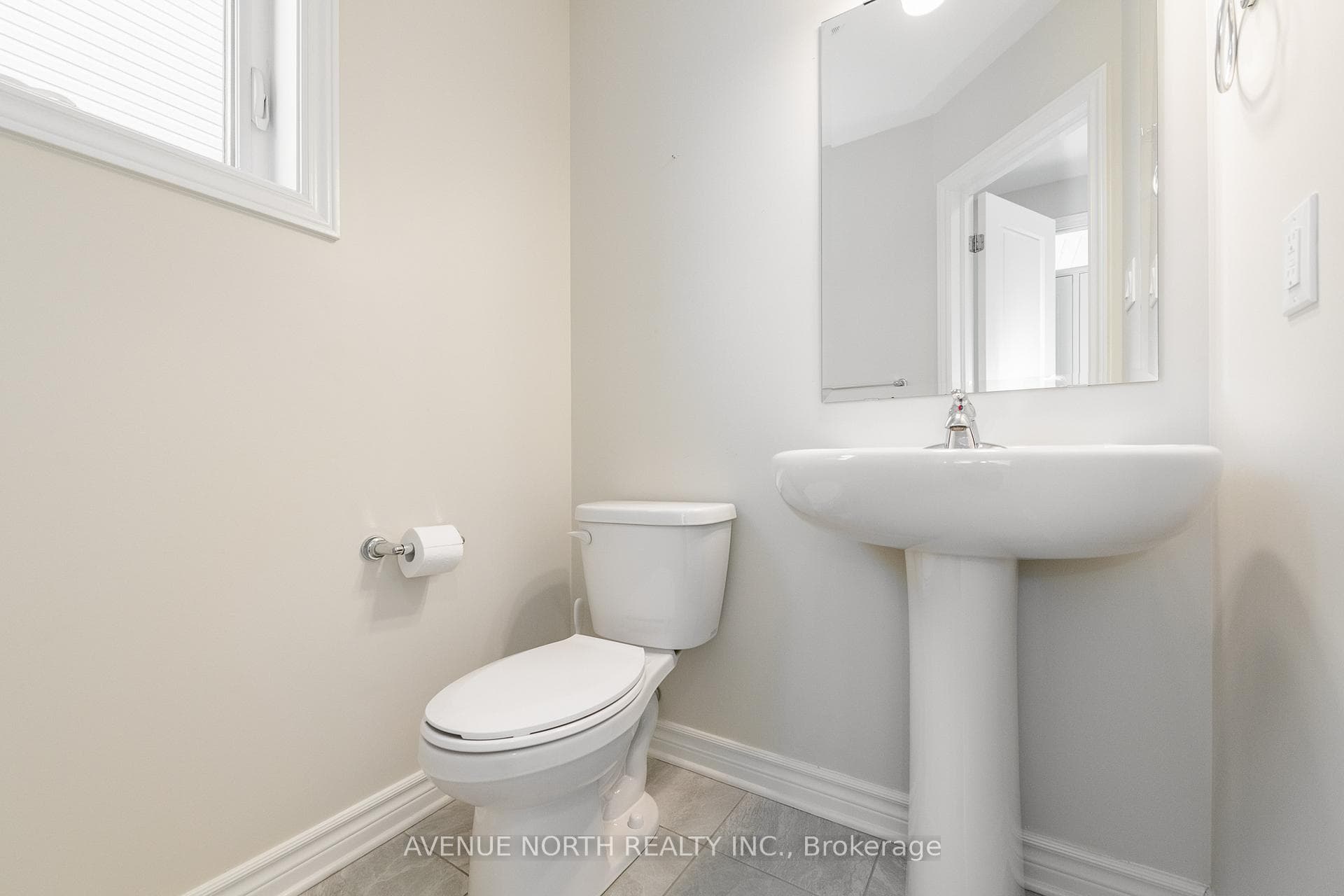 Powder Room.
