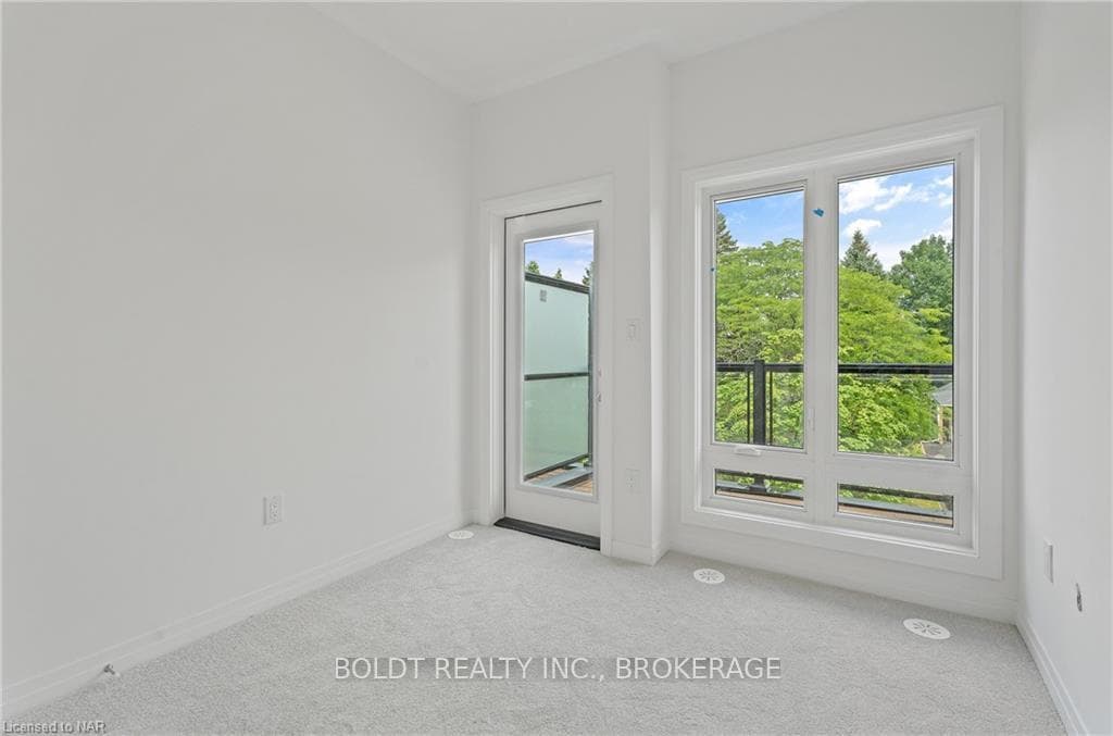 150 GLENDALE Avenue Unit 23 photo 22