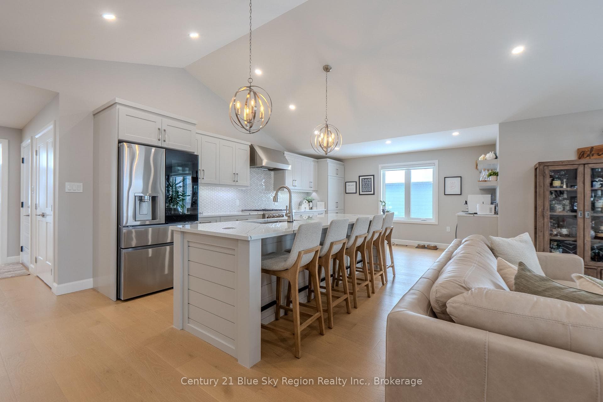 37 Silver Maple Lane photo 8