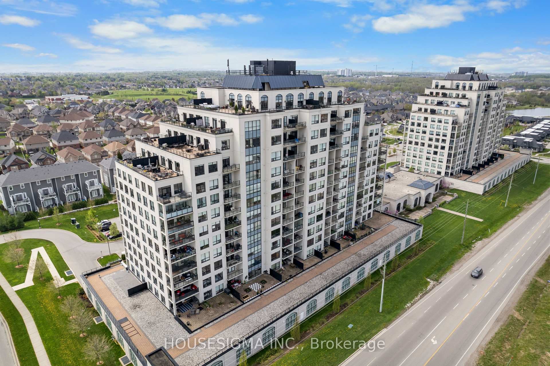 240 VILLAGEWALK Boulevard Unit 1302 photo 1