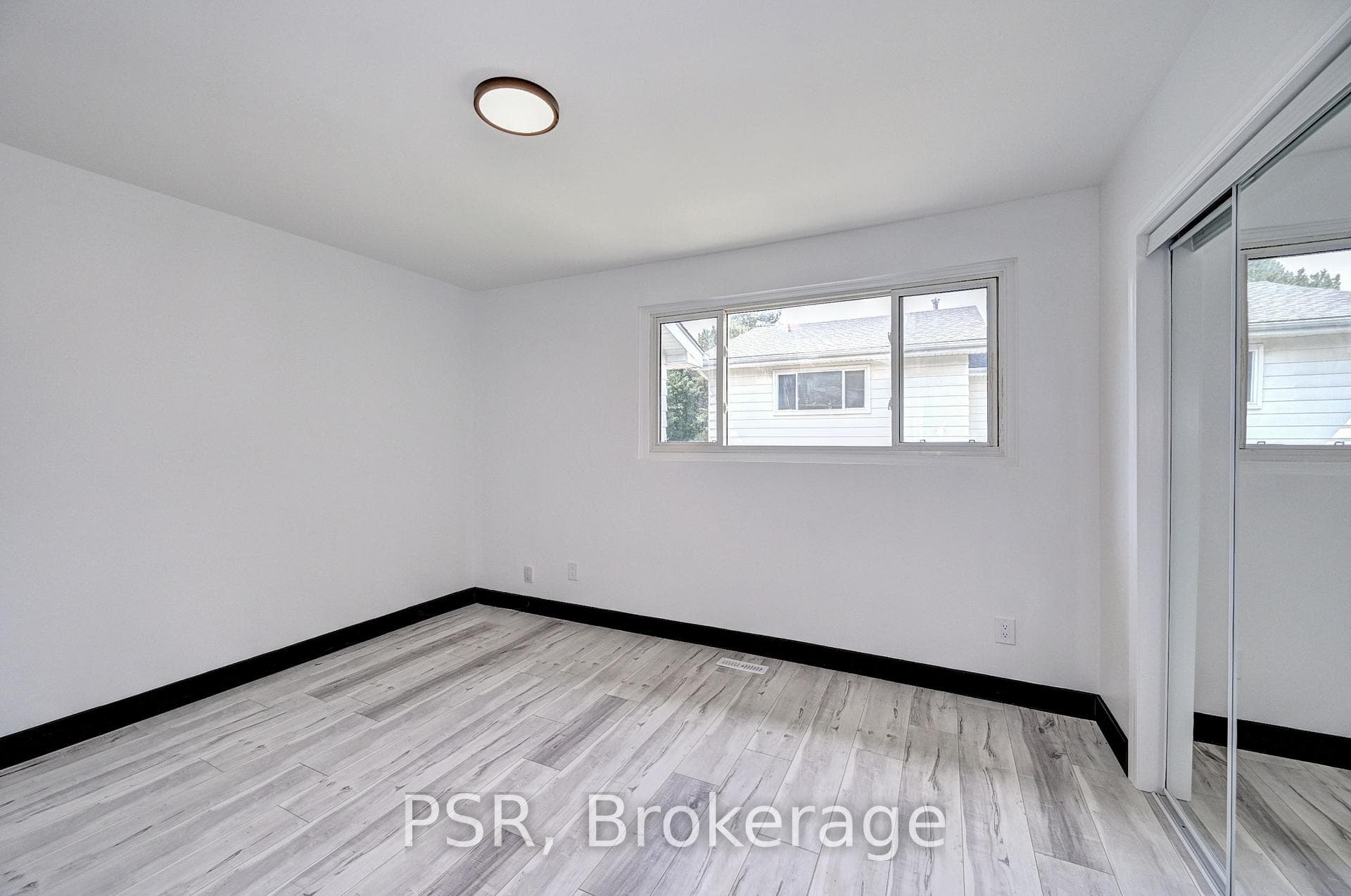 518 Sunnydale Place Unit E photo 35