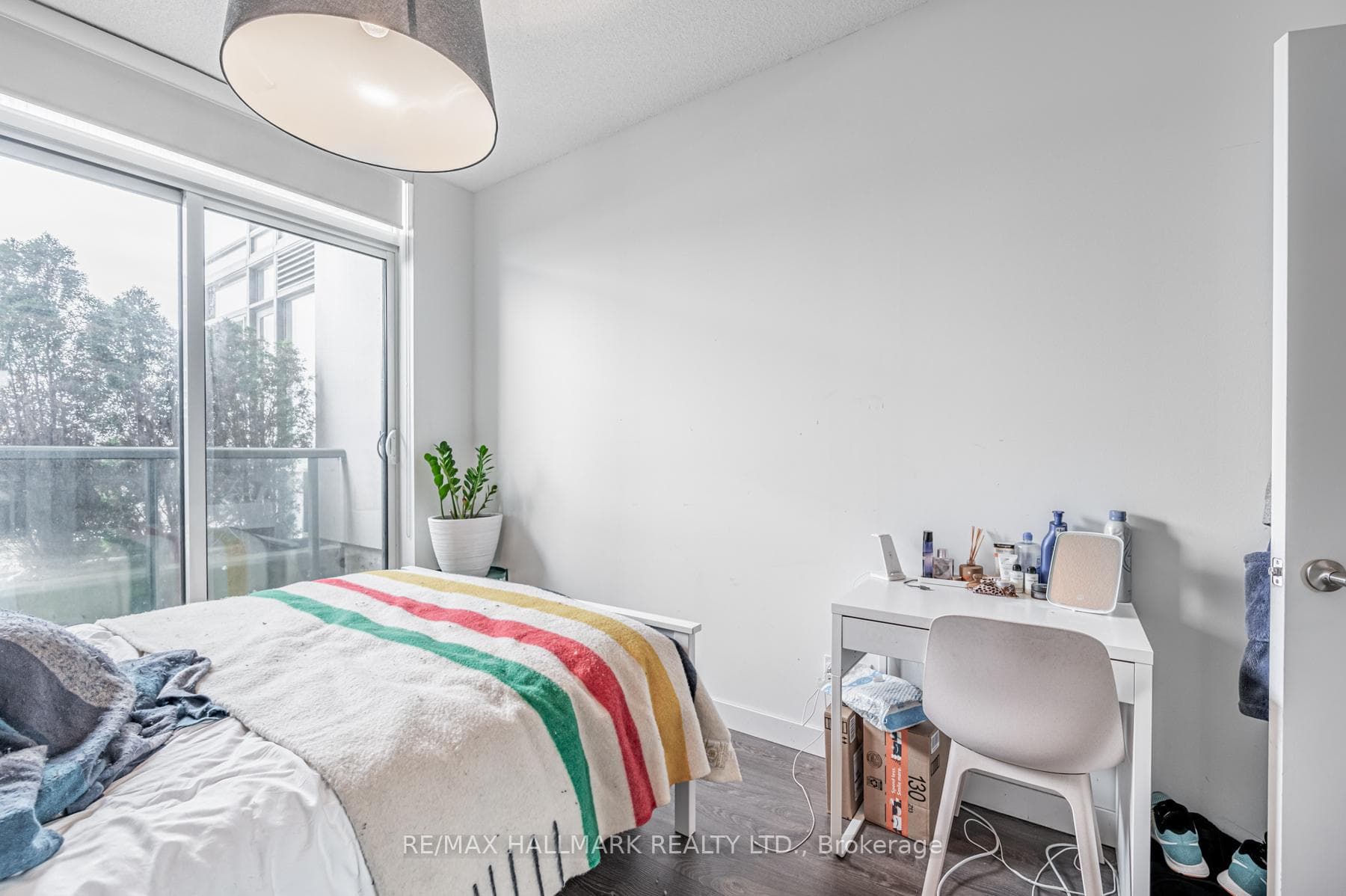2055 Danforth Avenue Unit 506 photo 15