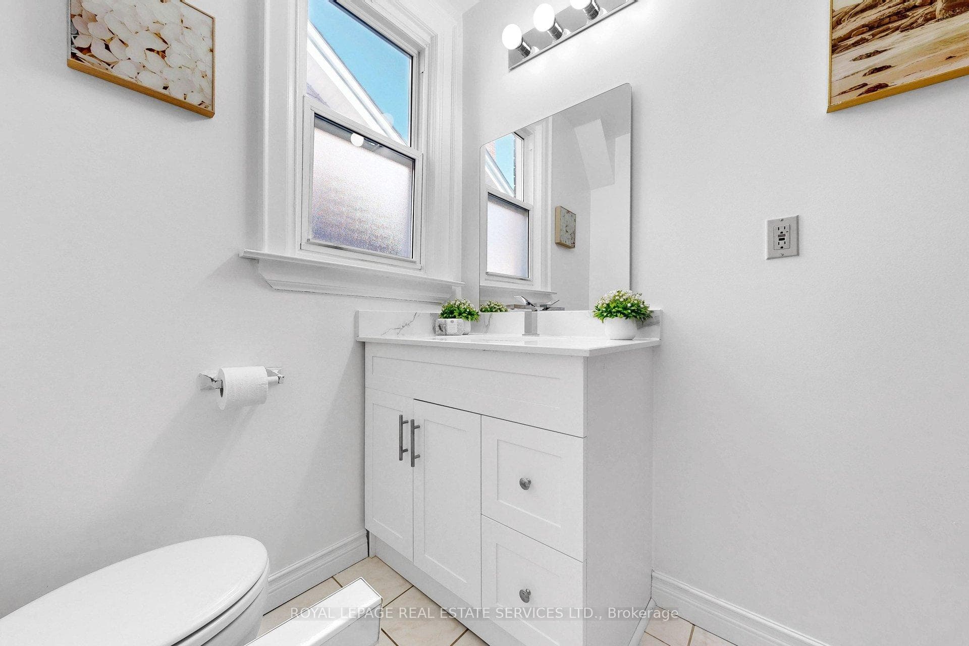 317 Runnymede Road photo 26