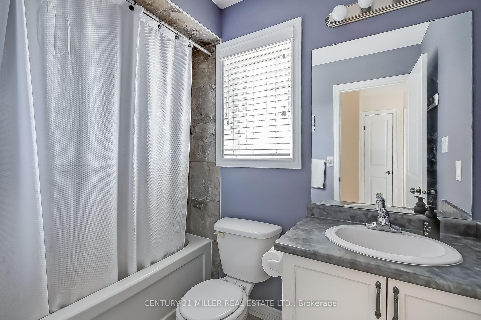 45 Seabreeze Crescent Unit 19 photo 18