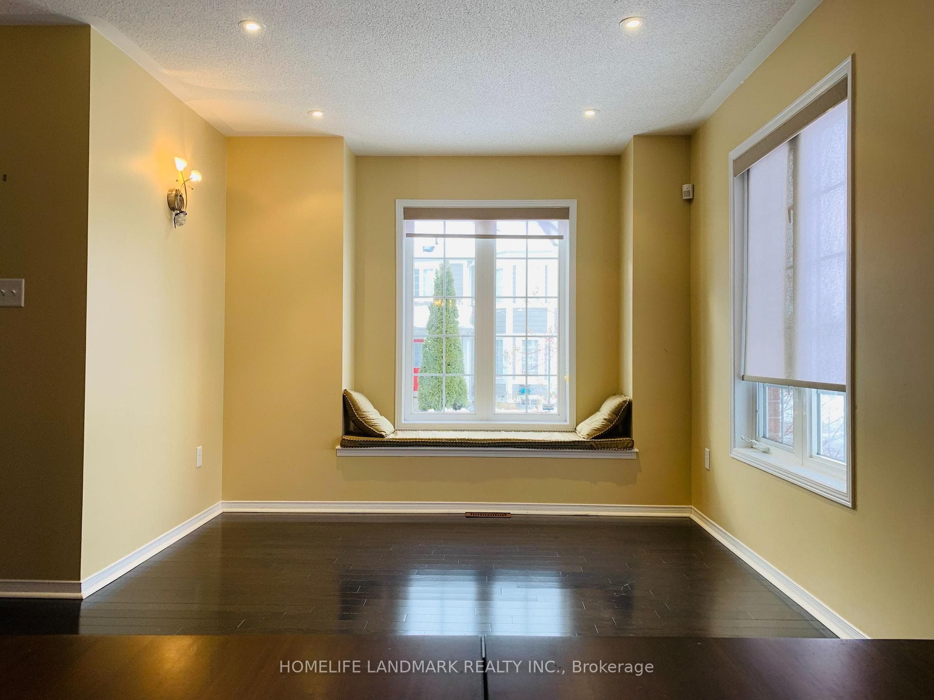 275 White's Hill Avenue photo 3