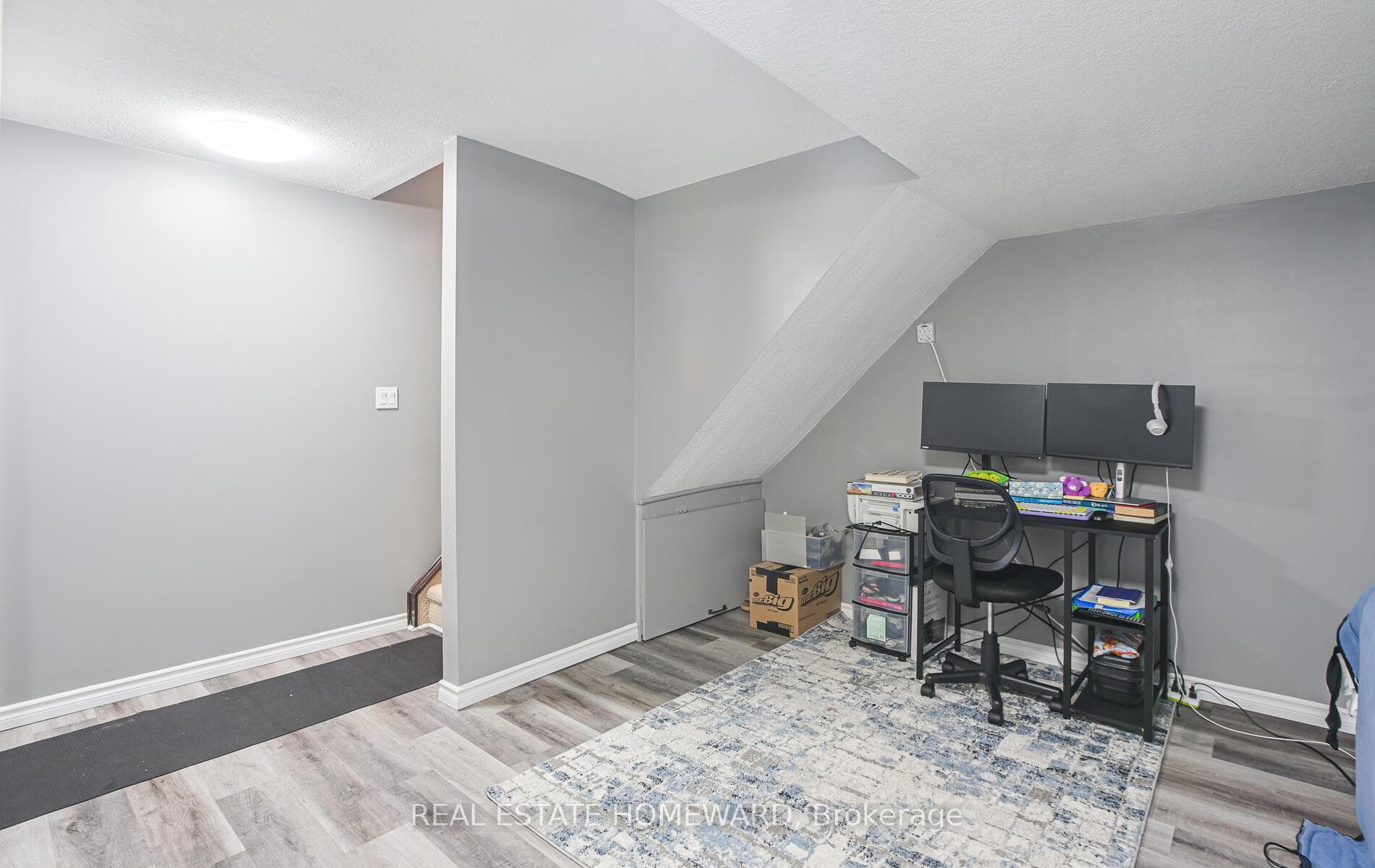 227 John Street photo 29