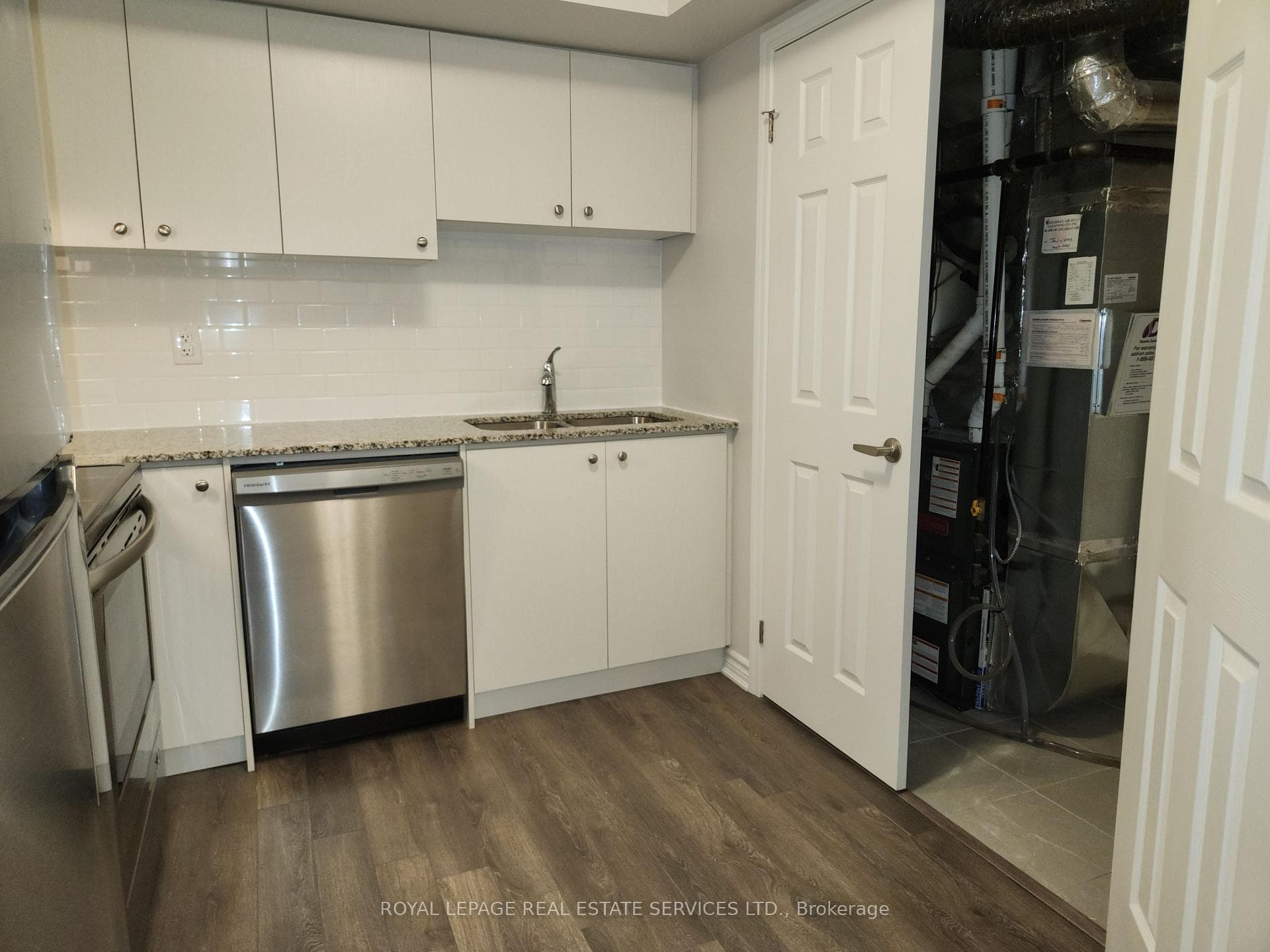 2791 Eglinton Avenue Unit 507 photo 8