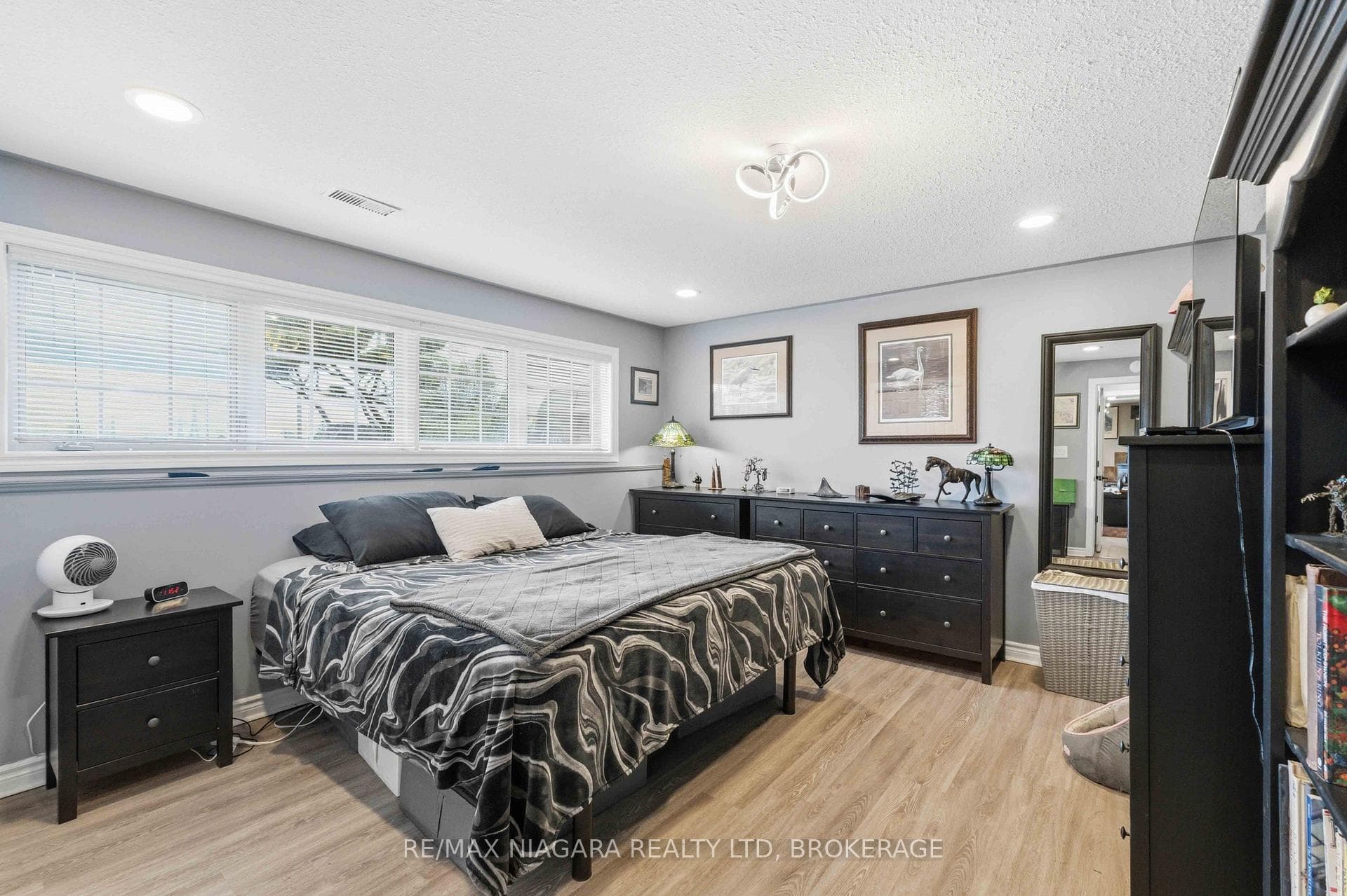 661 Carl Road photo 28