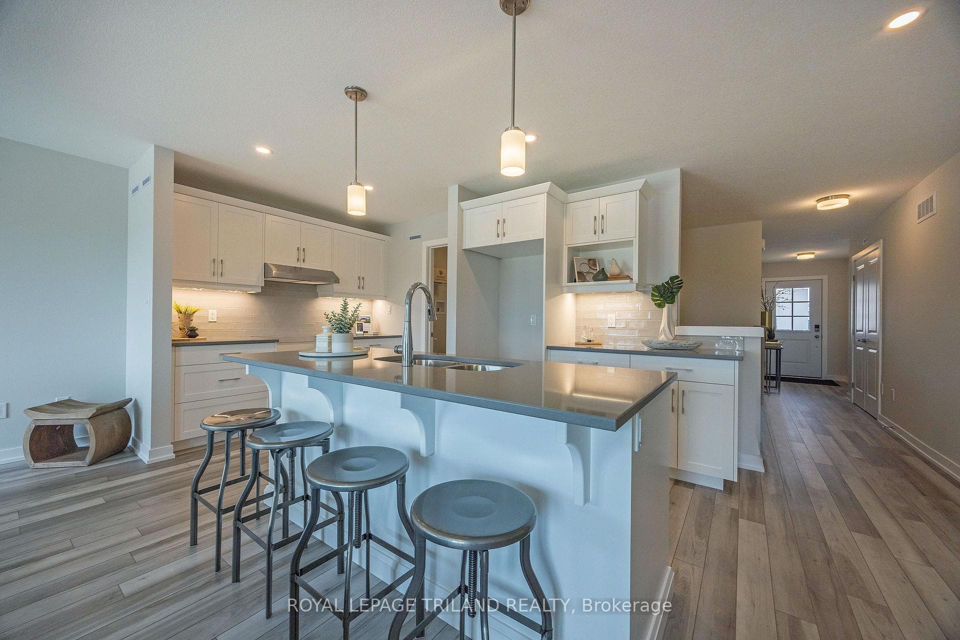 56 SILVERLEAF Path photo 11