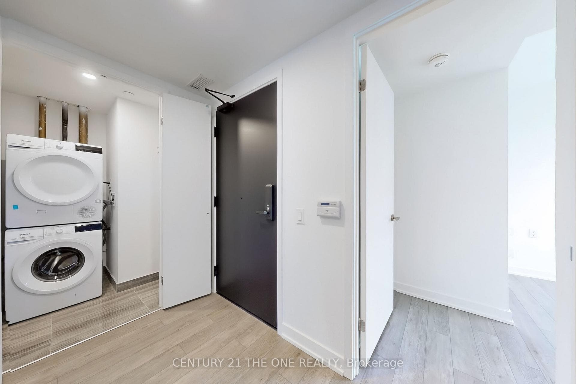 88 Queen Street Unit 2303 photo 23