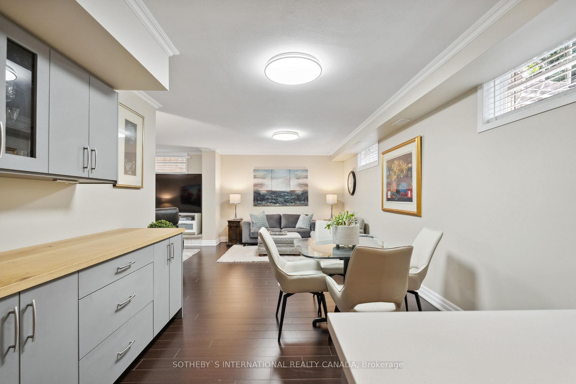 8 Courtsfield Crescent photo 30
