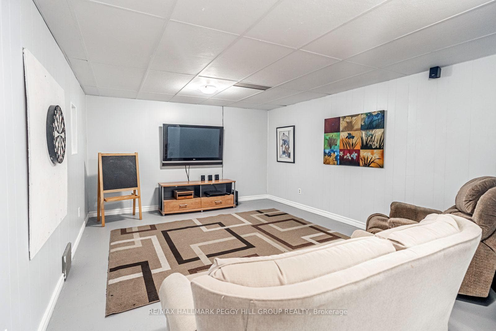 5853 Yonge Street photo 17