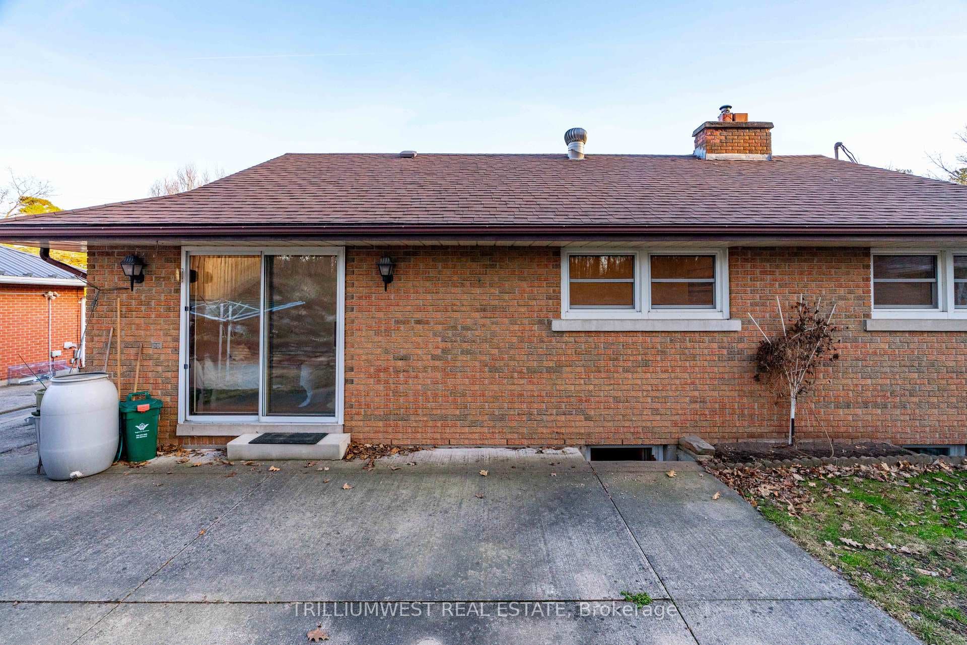 788 Union Street photo 25