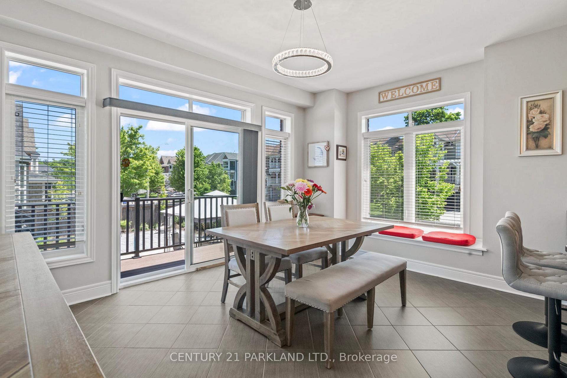 36 Royal Park Boulevard photo 10