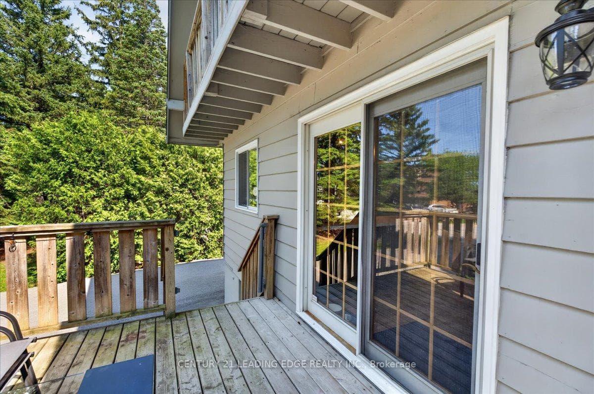 143 Campbell Crescent photo 15