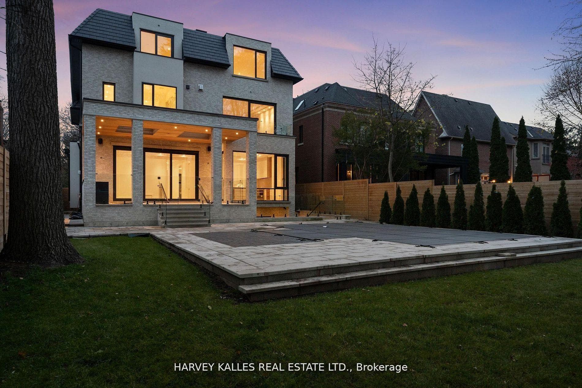 370 Glengrove Avenue photo 49