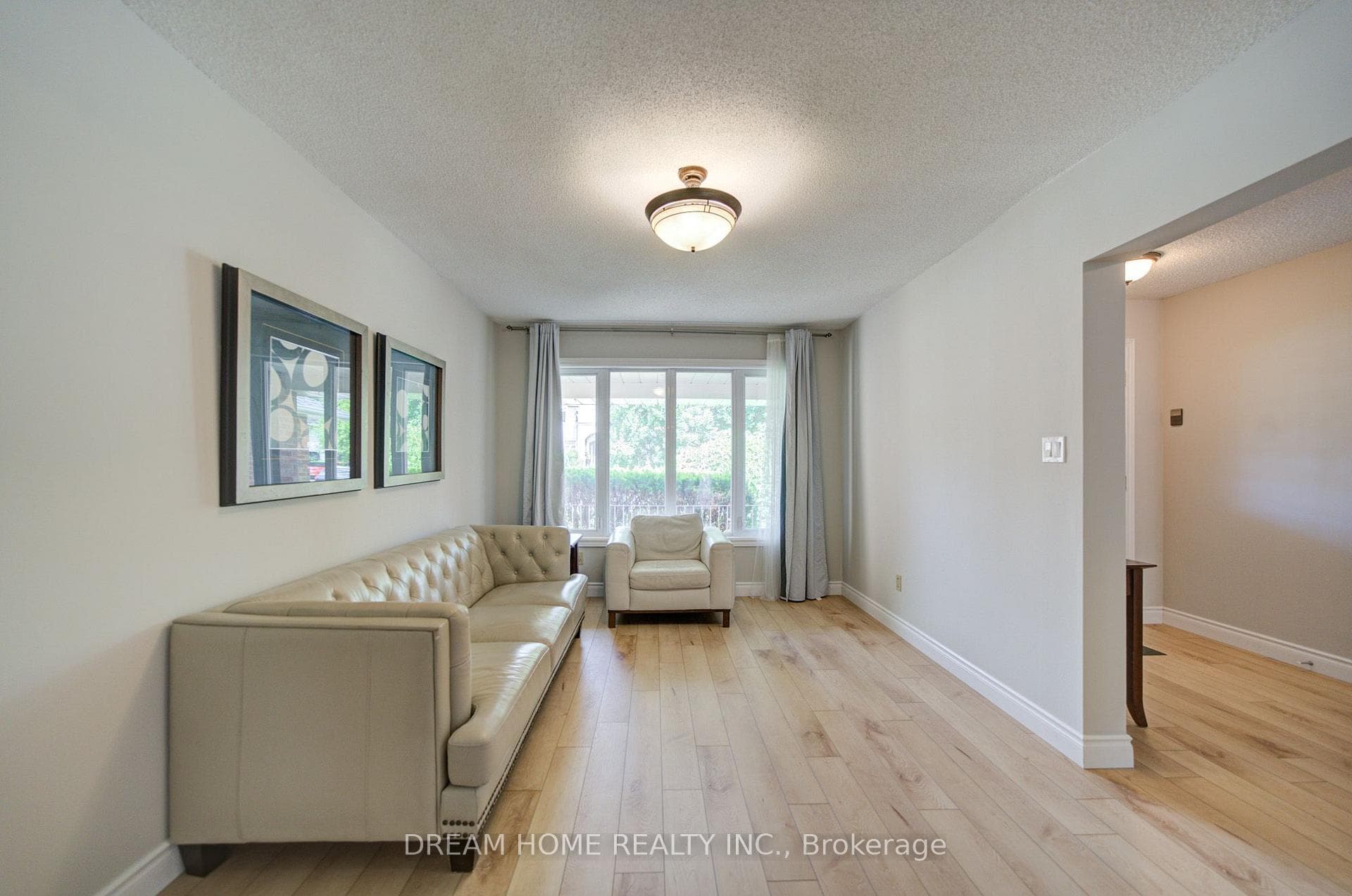 25 Yongehurst Road photo 6