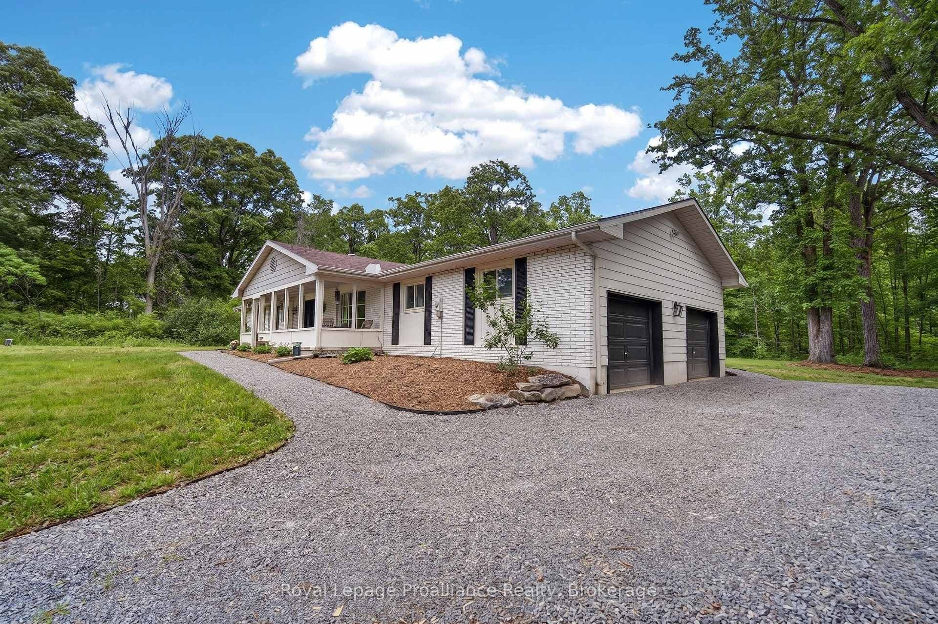 5048 Stirling-Marmora Road photo 1