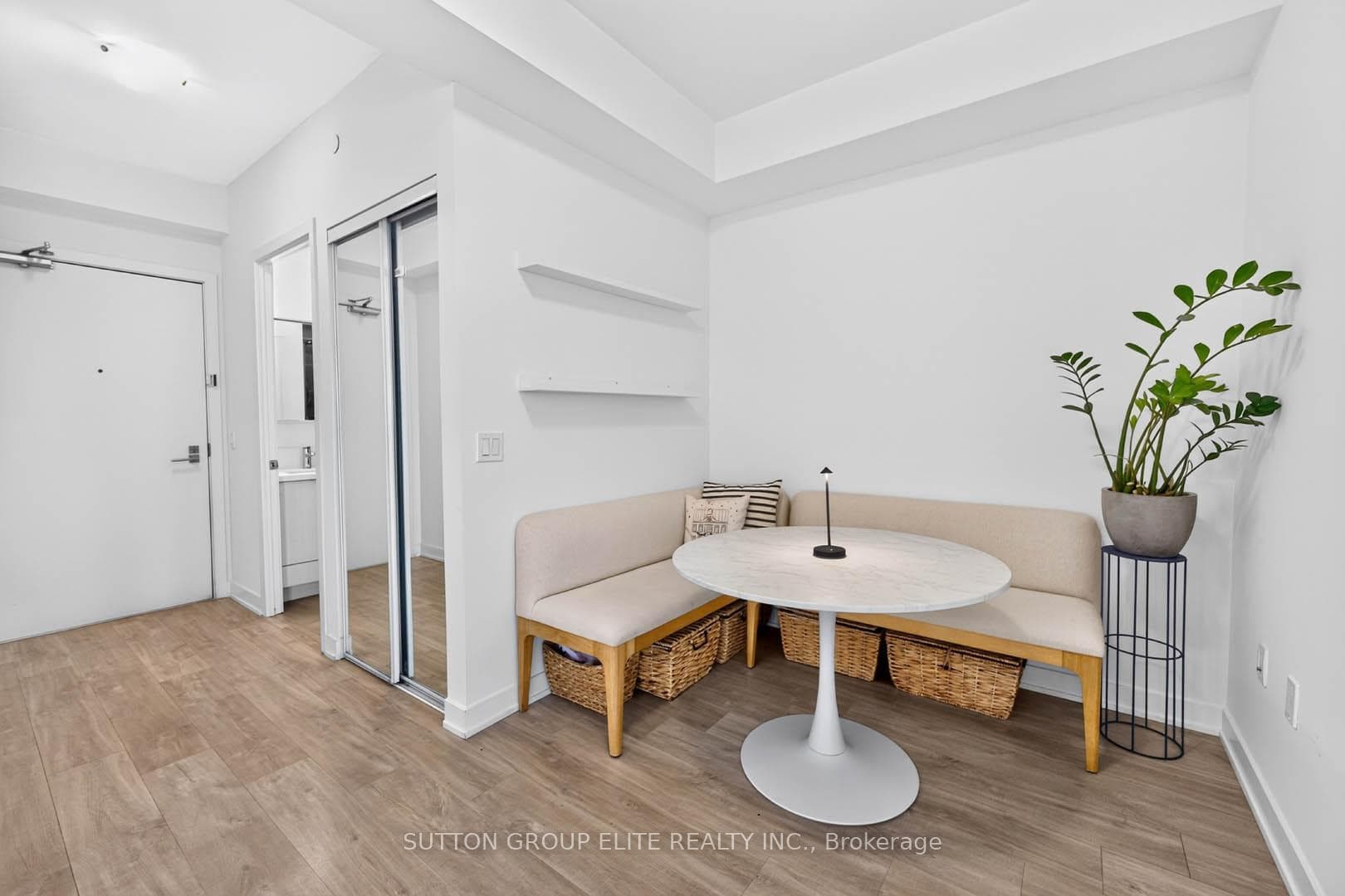 4699 Glen Erin Drive Unit 302 photo 13
